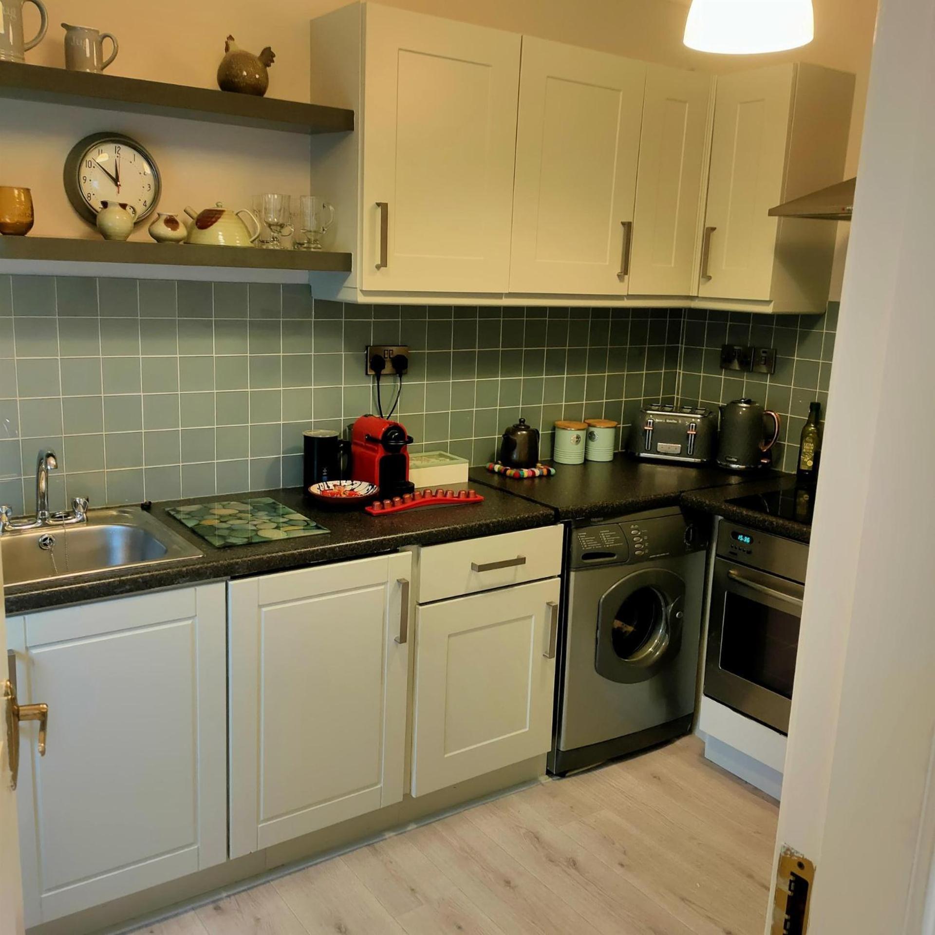 Russell Mews Apartment *